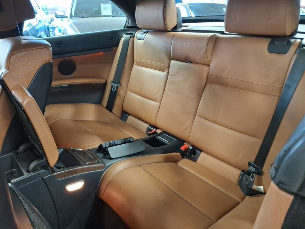 BMW 320 2011 Sininen