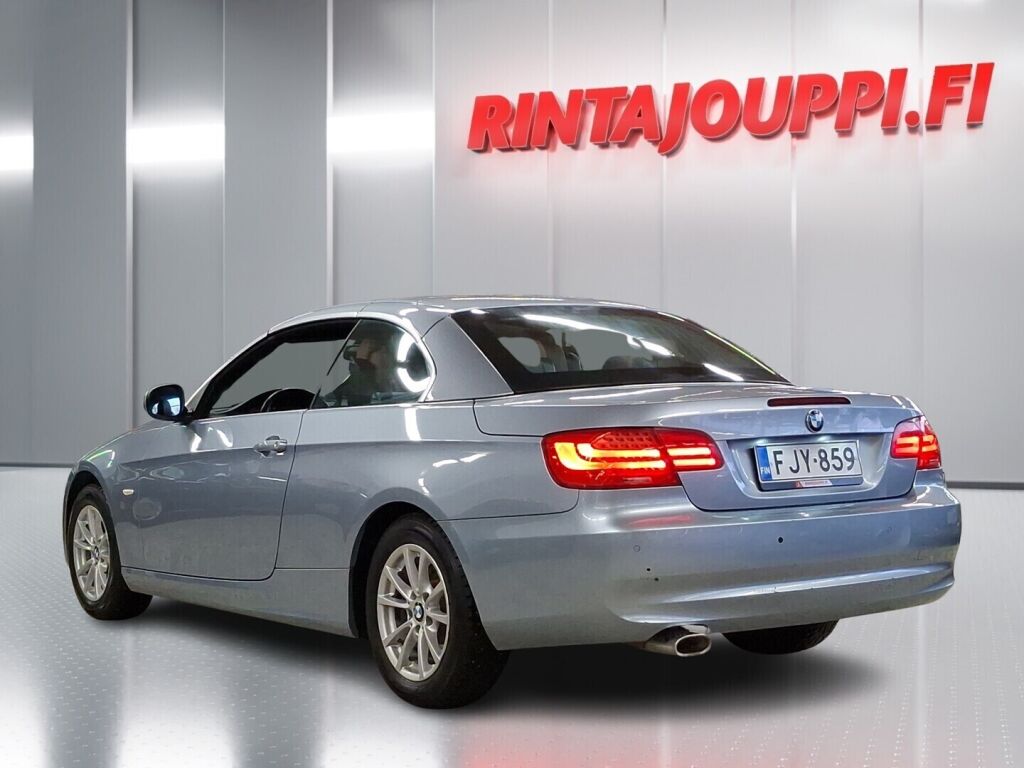 BMW 320 2011 Sininen