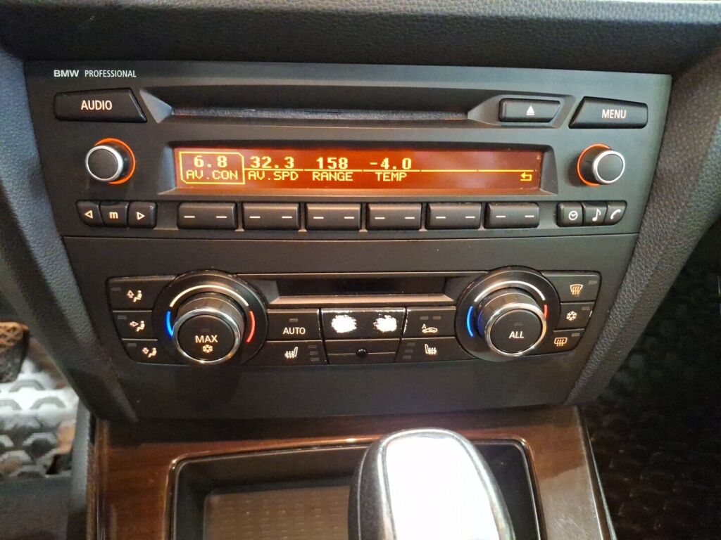 BMW 320 2011 Sininen