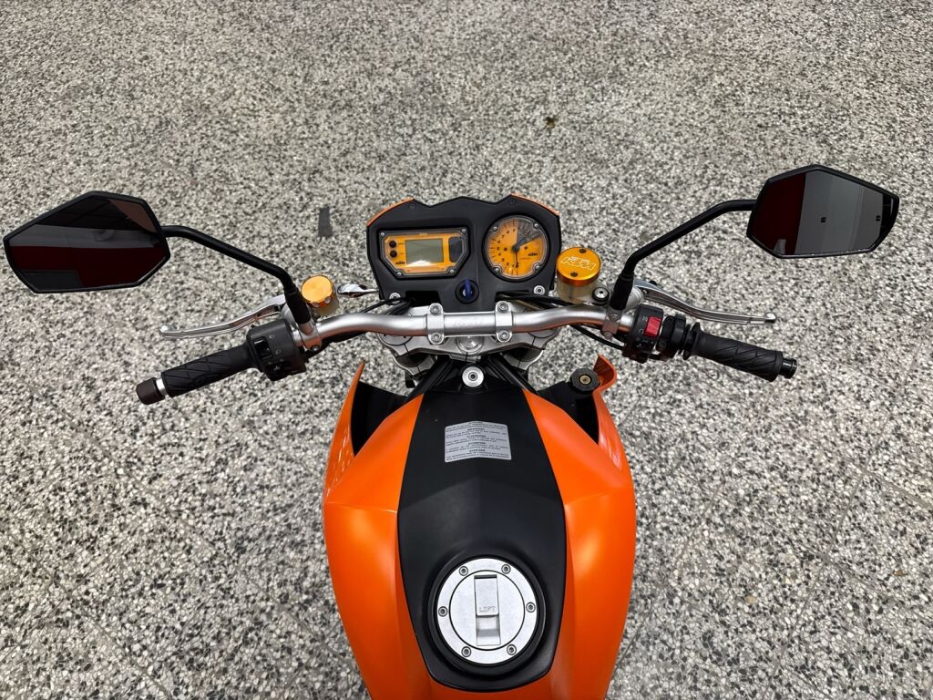 Ktm 990 2005 
