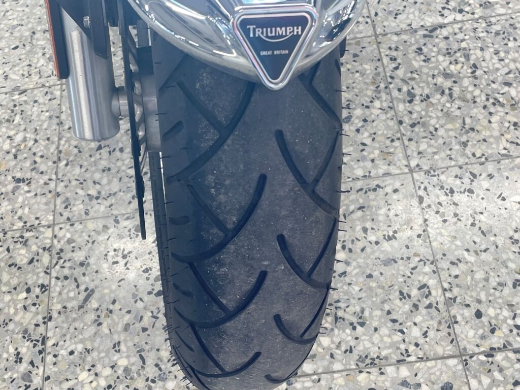 Triumph ROCKET III 2006 