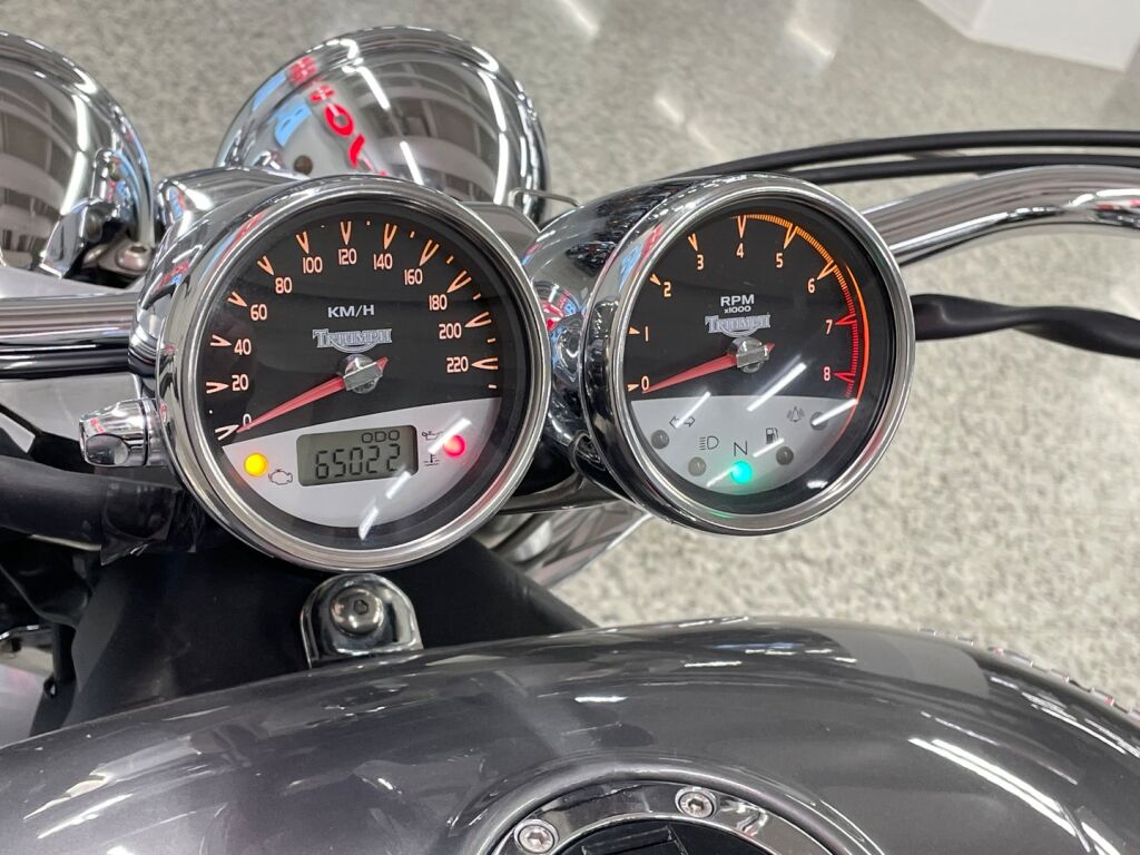 Triumph ROCKET III 2006 