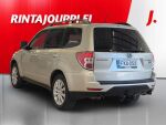 Subaru Forester 2011 Keltainen