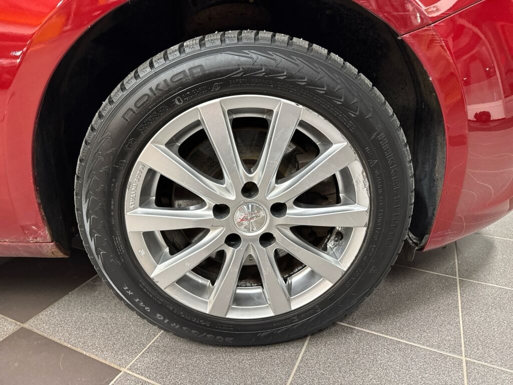 Alfa Romeo Giulietta 2011 Punainen