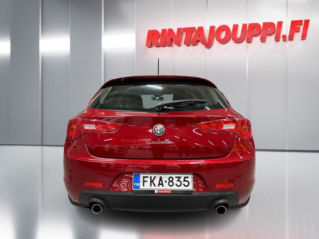 Alfa Romeo Giulietta 2011 Punainen