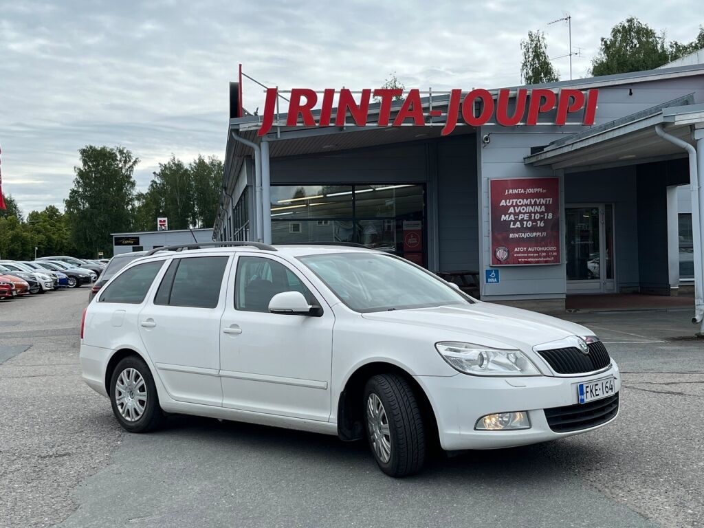 Skoda Octavia 2011 Valkoinen