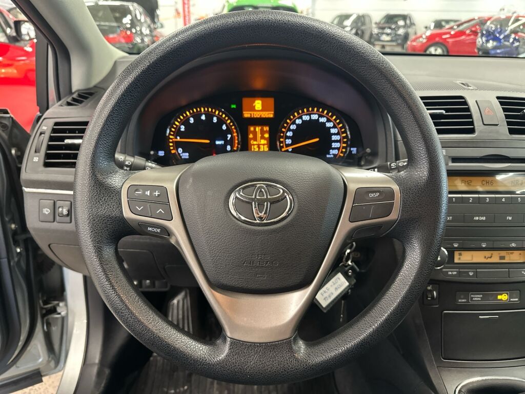 Toyota Avensis 2011 Harmaa