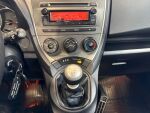 Toyota Verso-S 2011 Sininen