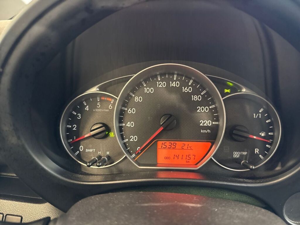 Toyota Verso-S 2011 Sininen