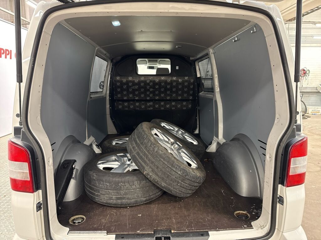 Volkswagen Transporter 2011 Valkoinen
