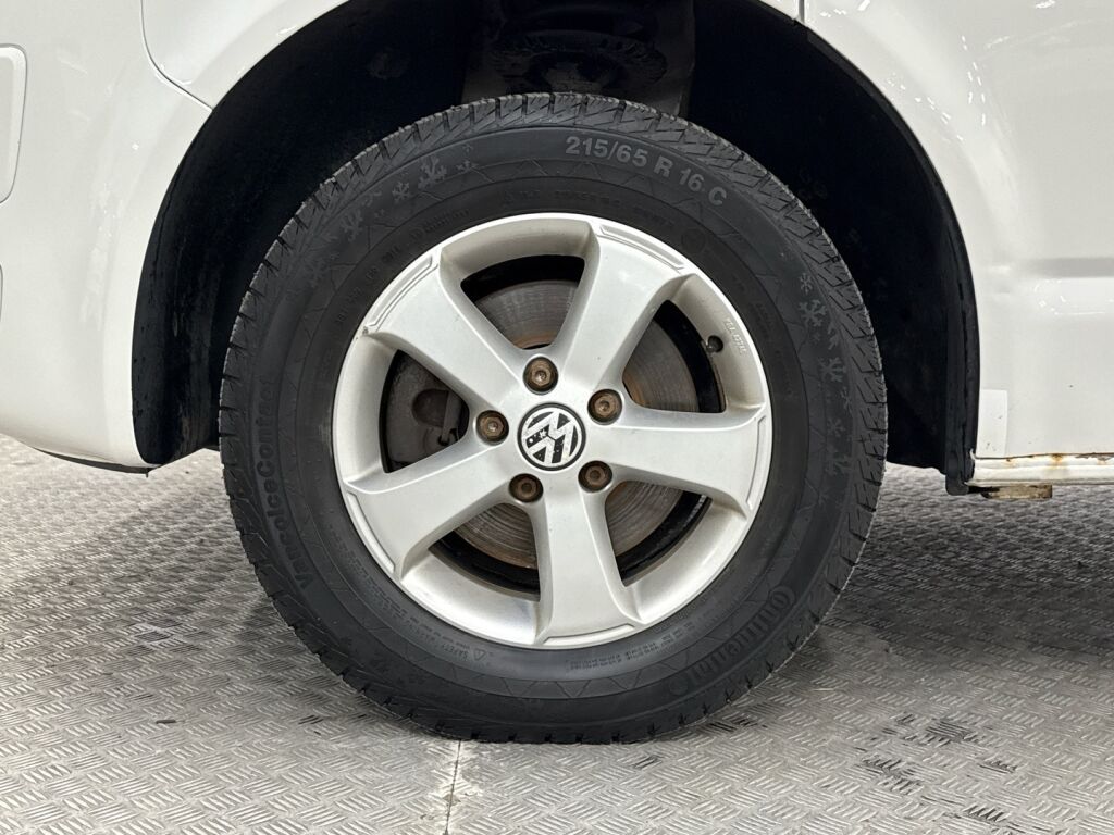 Volkswagen Transporter 2011 Valkoinen