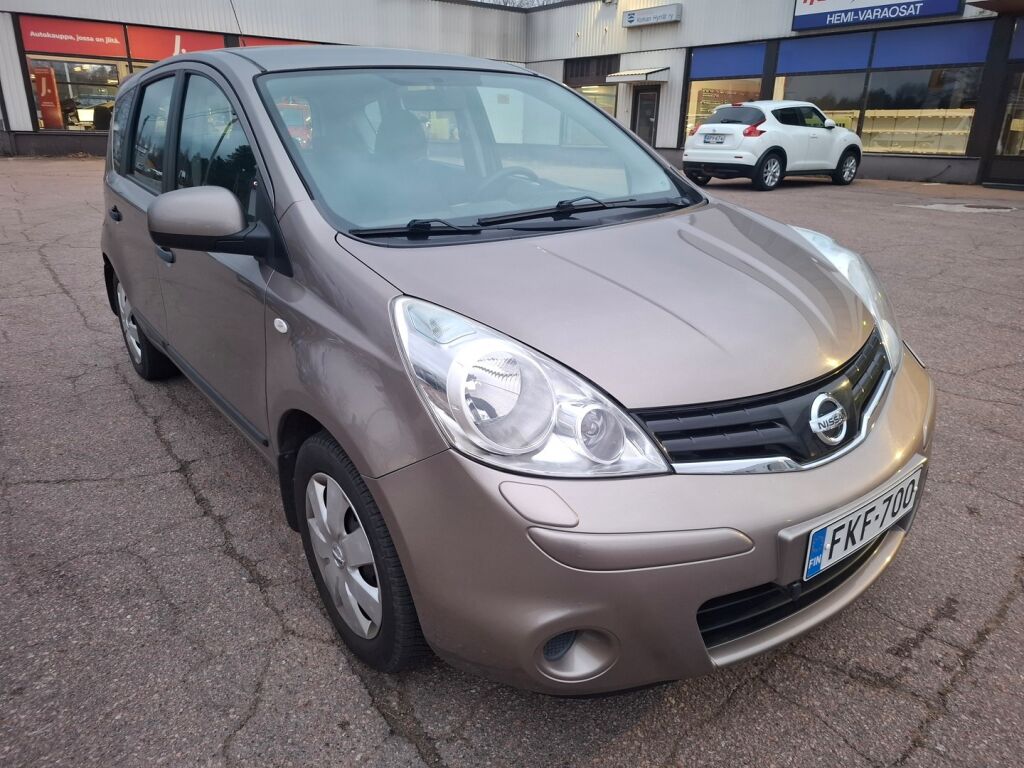 Nissan Note 2011 Ruskea (beige)