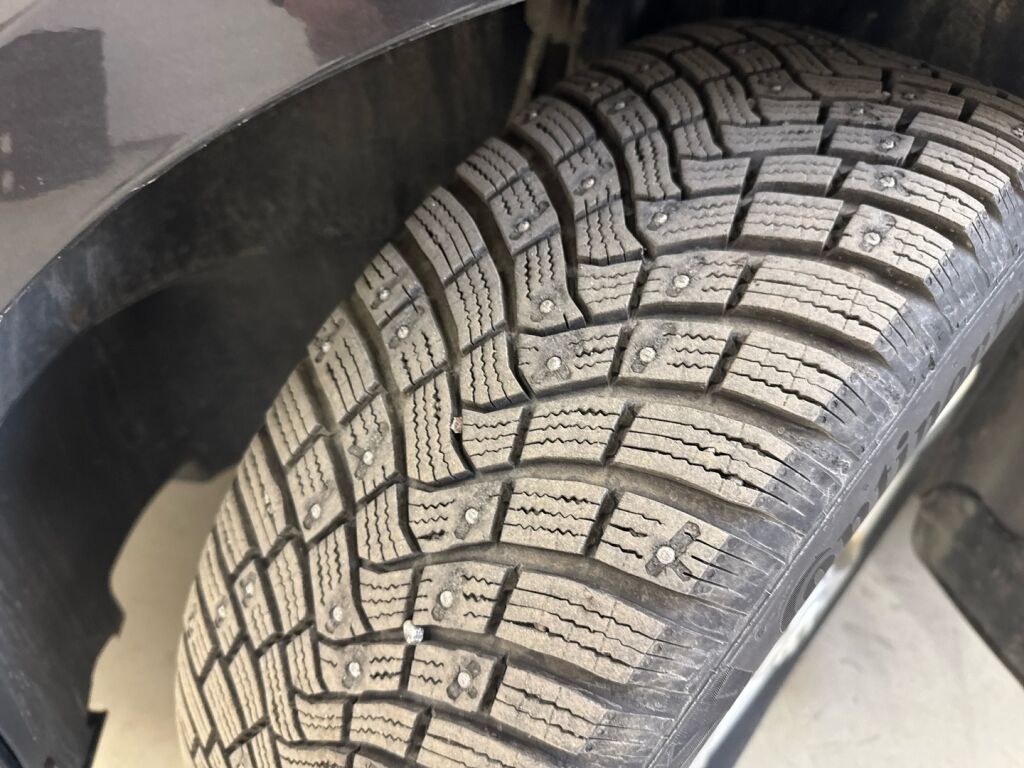 Volkswagen Passat 2011 Ruskea (beige)