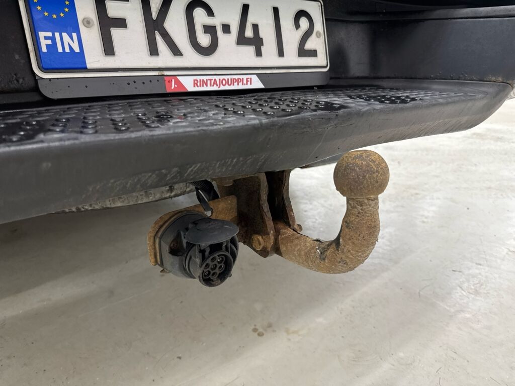 Volkswagen Amarok 2011 Ruskea (beige)