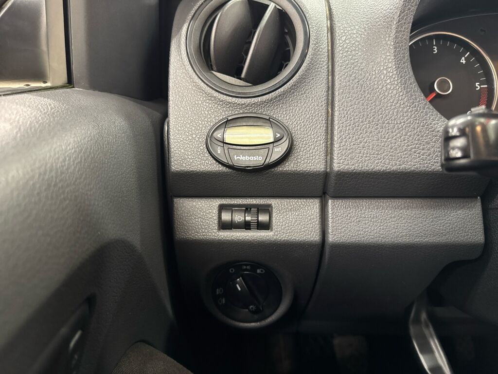 Volkswagen Amarok 2011 Ruskea (beige)