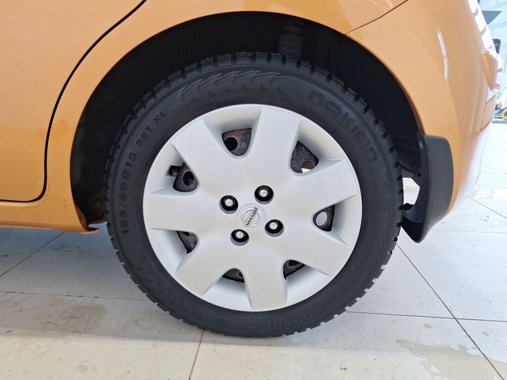 Nissan Micra 2011 Oranssi