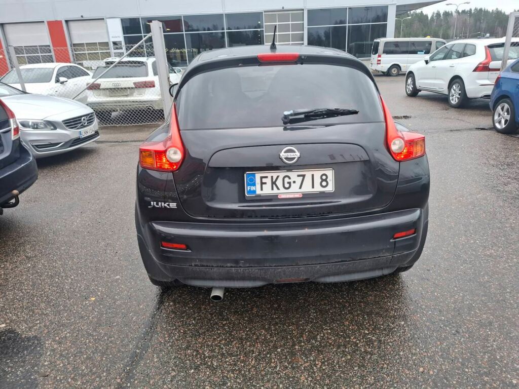 Nissan Juke 2011 Musta