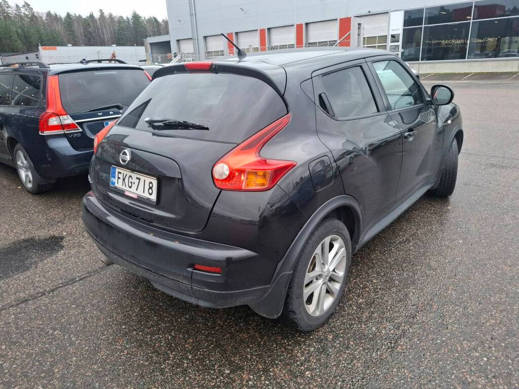 Nissan Juke 2011 Musta