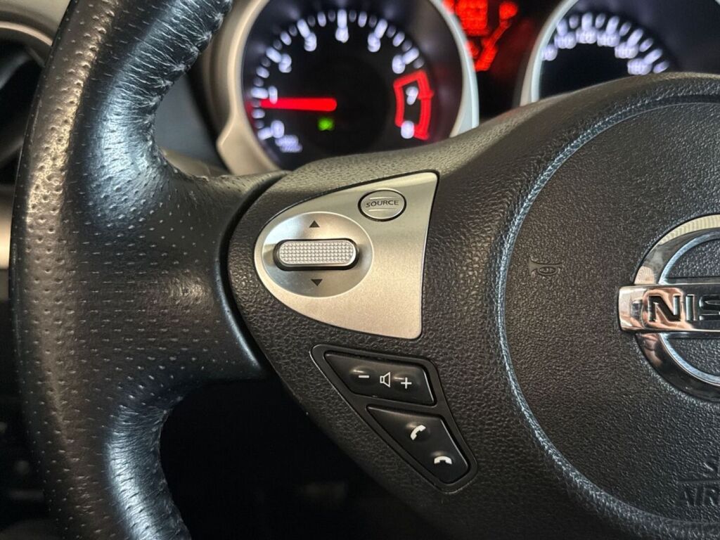 Nissan Juke 2012 Harmaa
