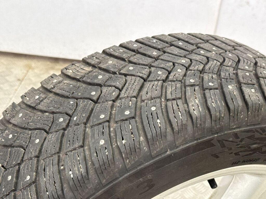 Nissan Qashqai+2 2012 Musta