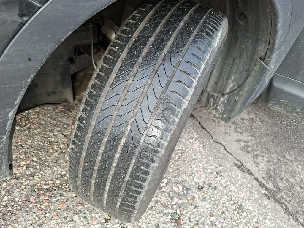 Nissan Qashqai+2 2012 Musta