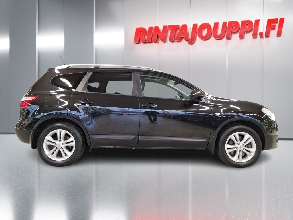 Nissan Qashqai+2 2012 Musta