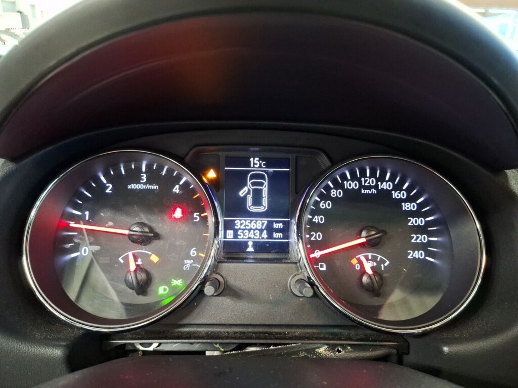 Nissan Qashqai+2 2012 Musta