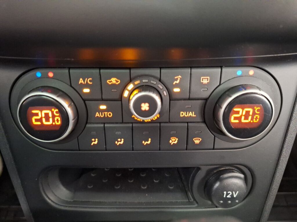 Nissan Qashqai+2 2011 Hopea