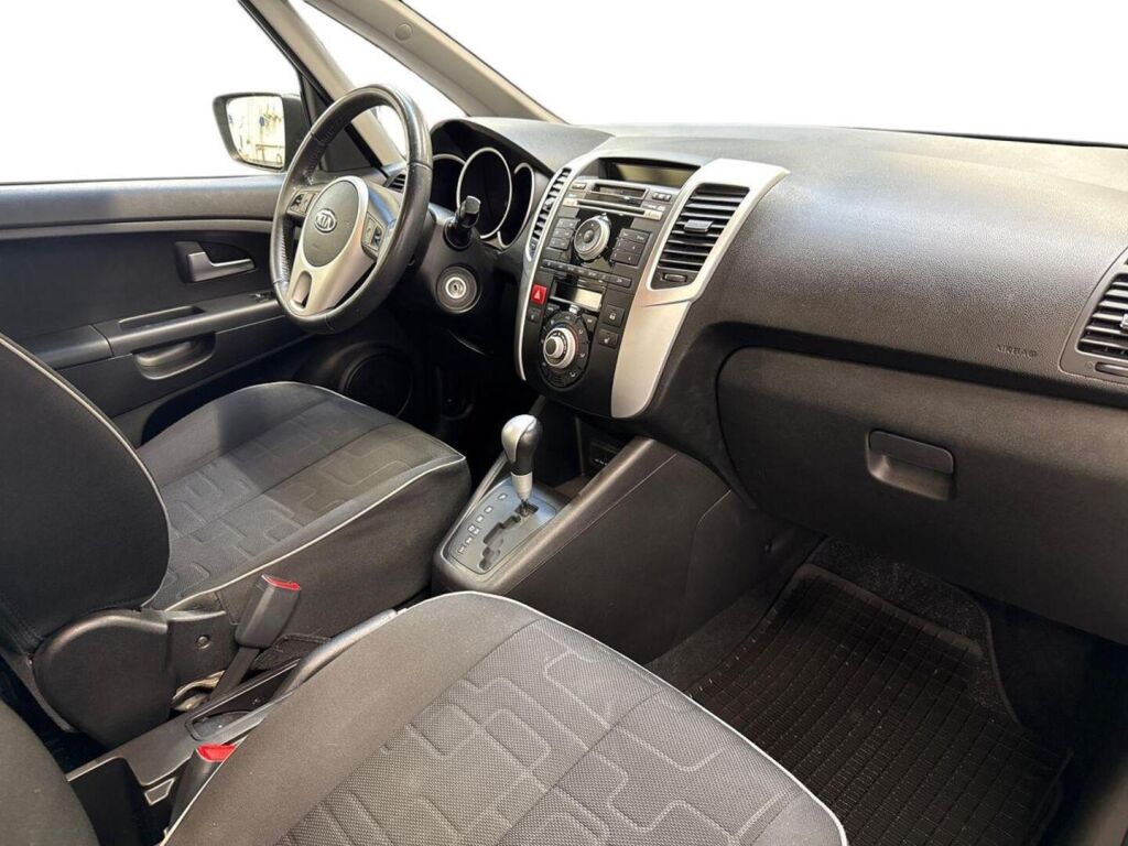 Kia Venga 2012 Musta