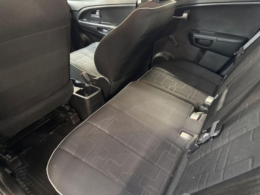 Kia Venga 2012 Musta