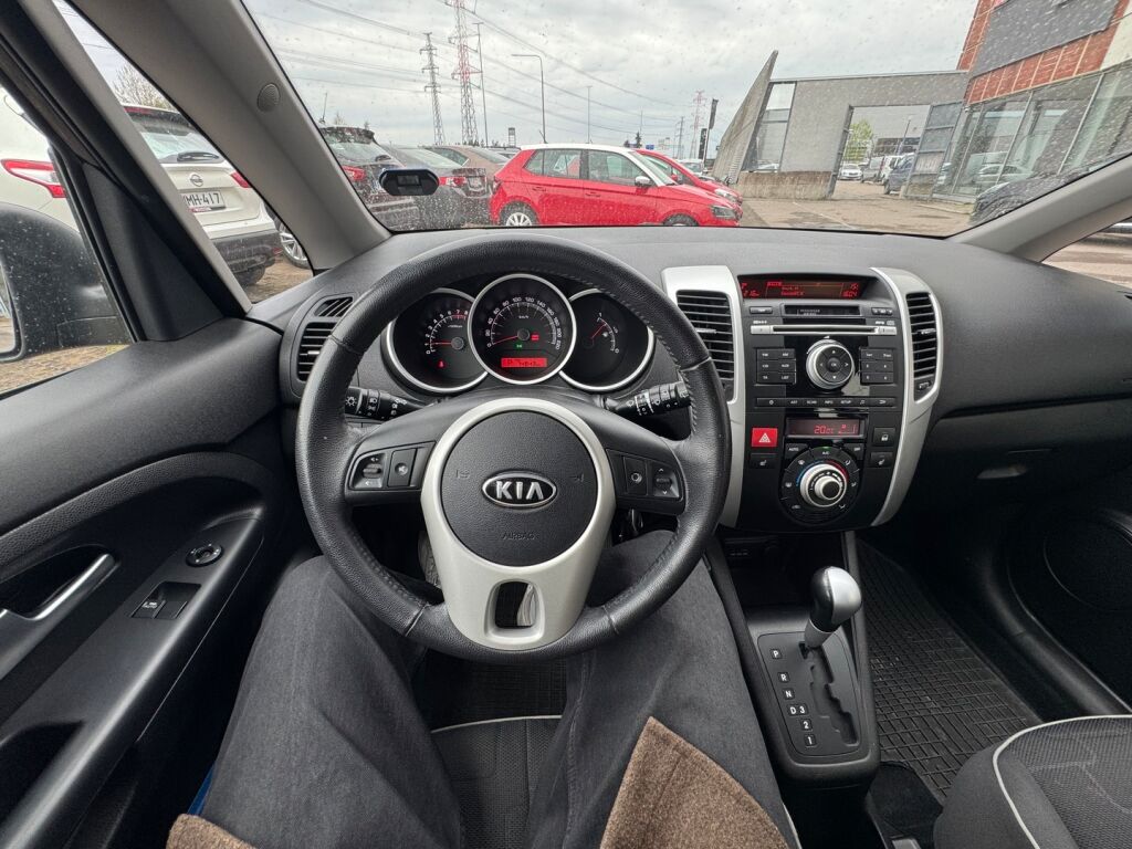 Kia Venga 2012 Musta