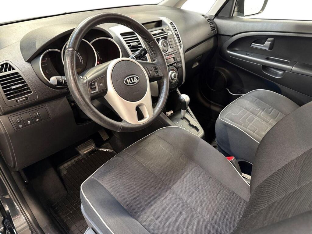 Kia Venga 2012 Musta