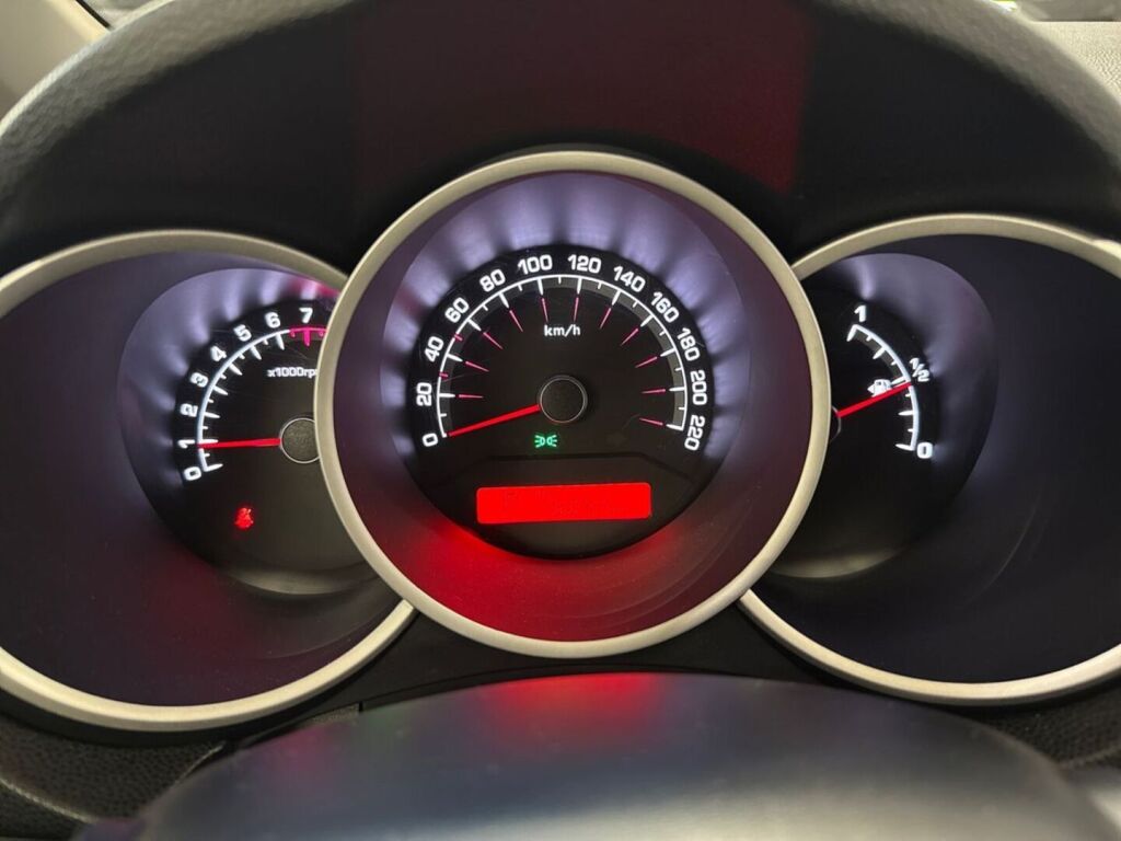 Kia Venga 2012 Musta
