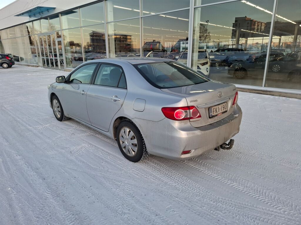 Toyota Corolla 2011 Hopea