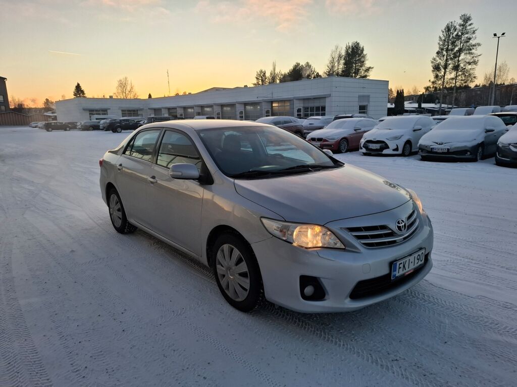 Toyota Corolla 2011 Hopea