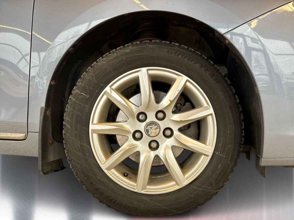 Toyota Verso 2011 Sininen