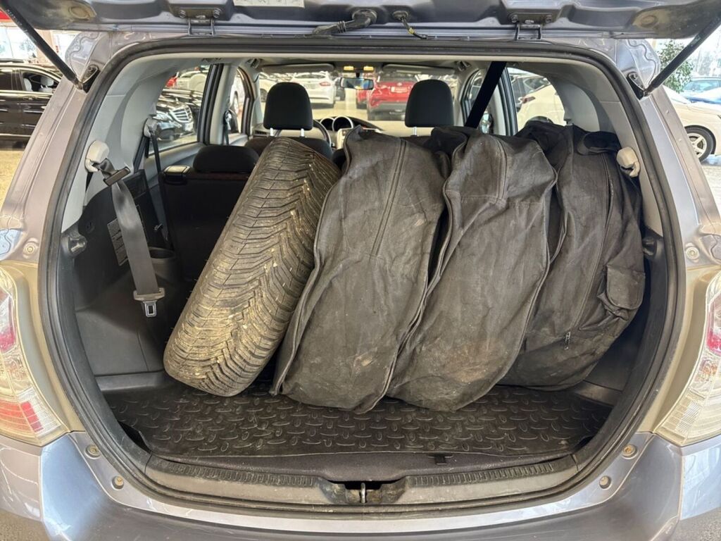 Toyota Verso 2011 Sininen