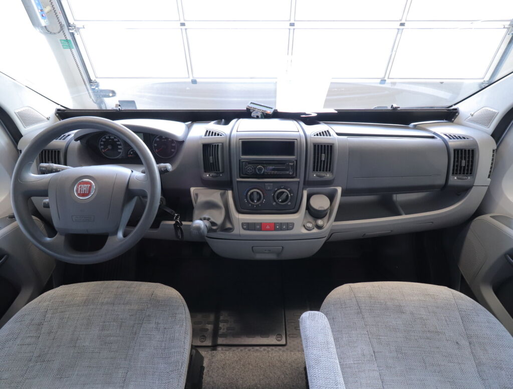 LMC LIBERTY TOURER 59 2011 Harmaa