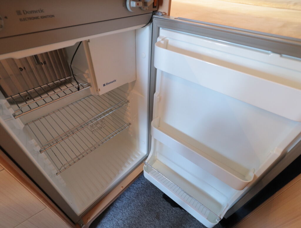 LMC LIBERTY TOURER 59 2011 Harmaa