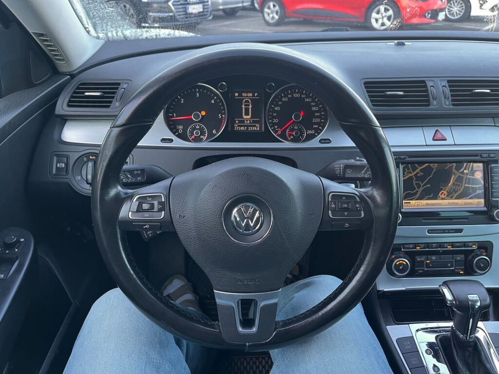 Volkswagen Passat 2010 Harmaa