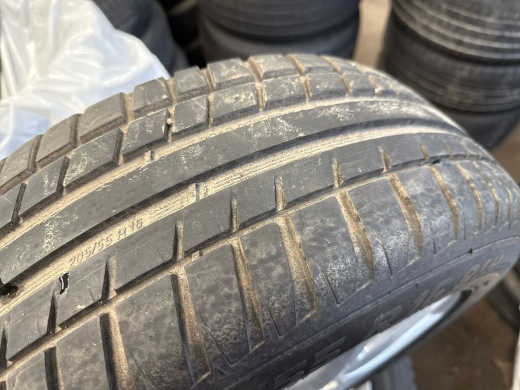 Toyota Auris 2011 Sininen