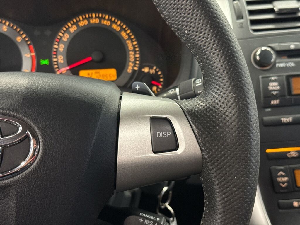 Toyota Auris 2011 Sininen