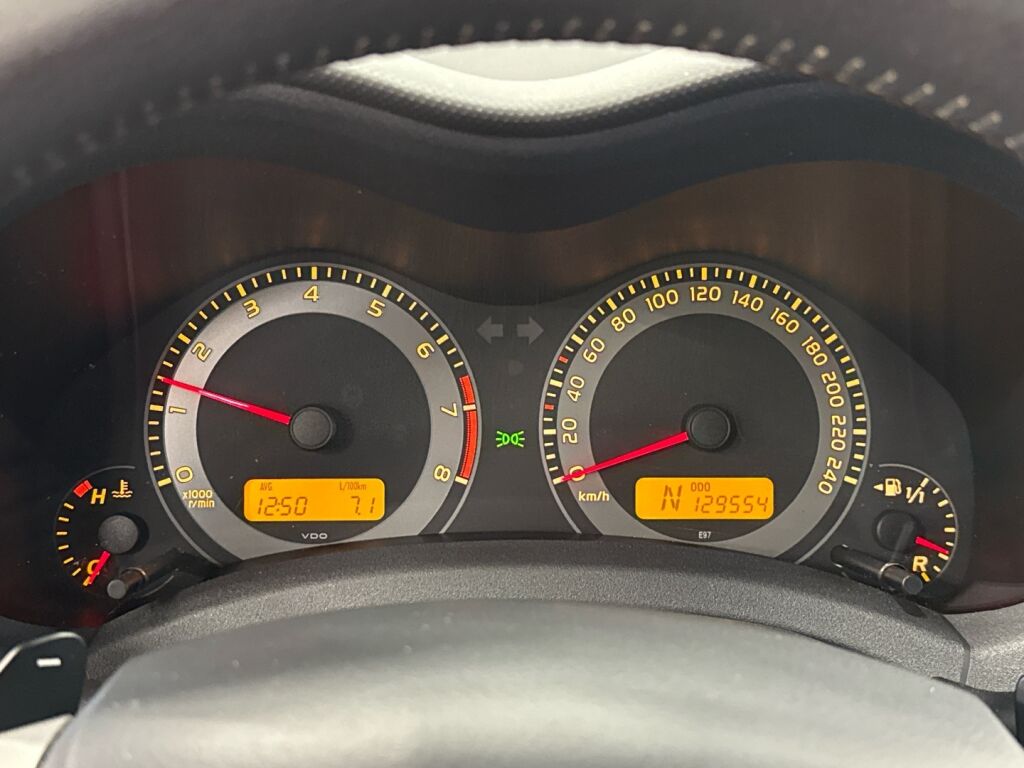 Toyota Auris 2011 Sininen