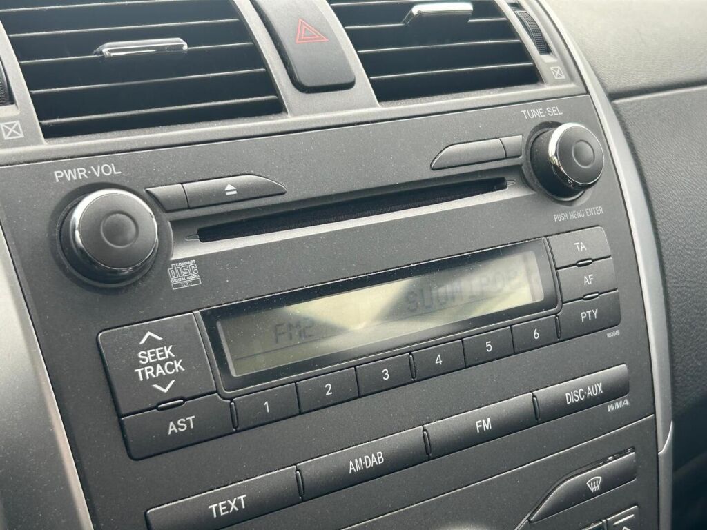 Toyota Corolla 2011 Hopea