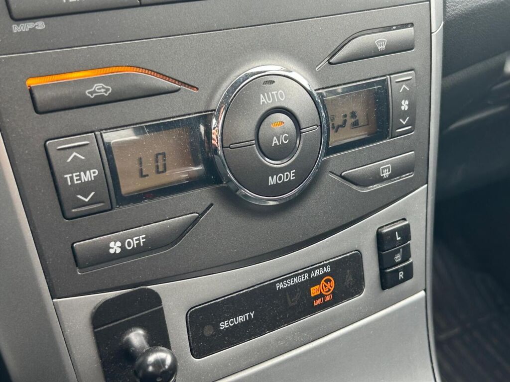 Toyota Corolla 2011 Hopea