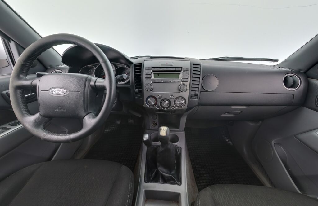 Ford Ranger 2011 Harmaa