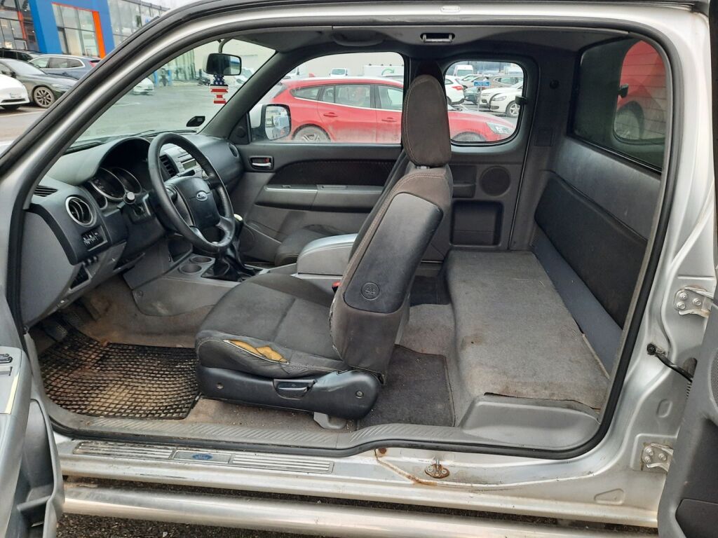 Ford Ranger 2011 Harmaa