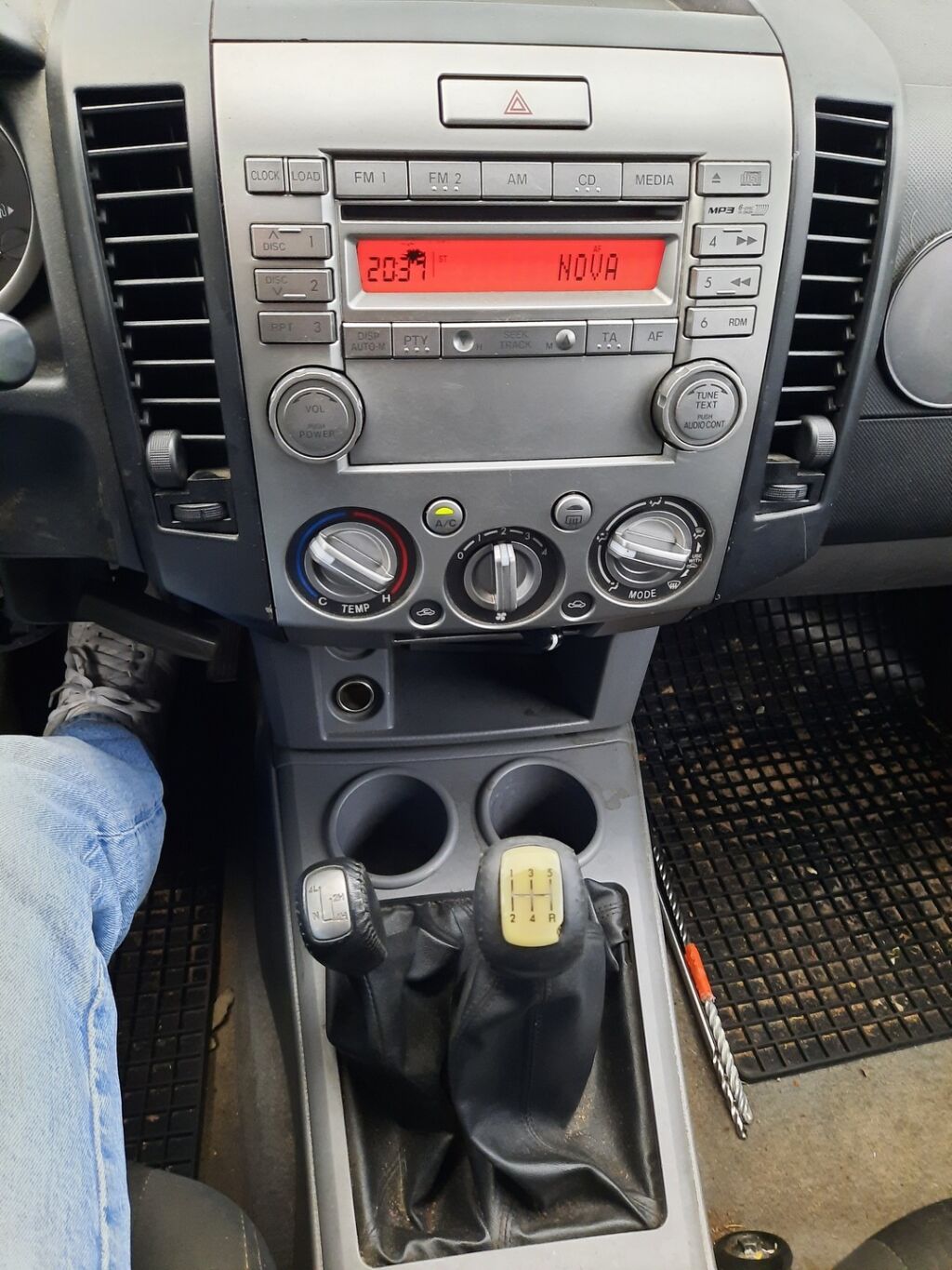 Ford Ranger 2011 Harmaa