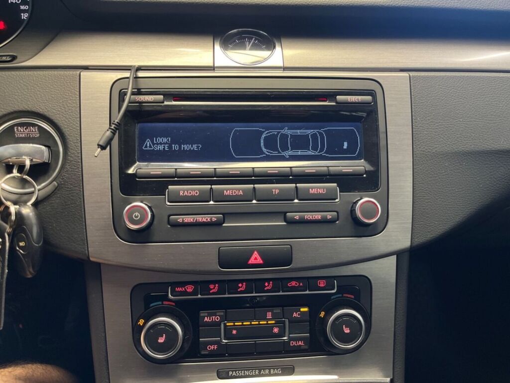 Volkswagen Passat 2012 Ruskea (beige)