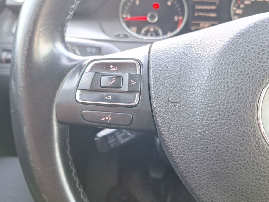 Volkswagen Passat 2012 Ruskea (beige)